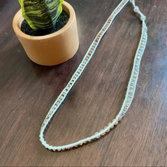 Victoria Emerson 3-Wrap Bracelet Gold & Amber on White - Picture 4 of 8